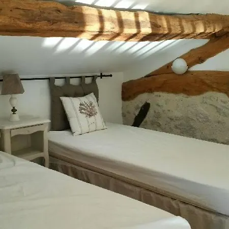 Holiday home Bienvenue Au Gite Du Caillou Montagnac-sur-Auvignon